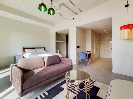 526 The Robinson South