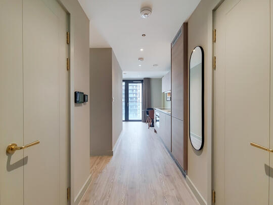 909 Madison West image #5