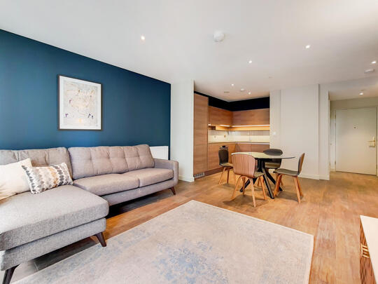 832 Madison East
