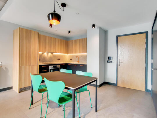 707 Beton image #1