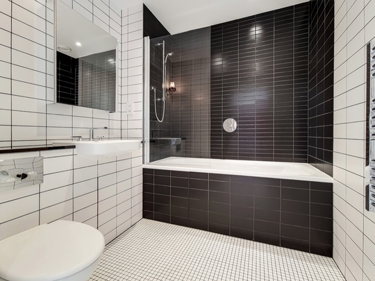 1324 The Robinson South image #4