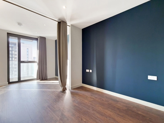 1008 Madison West image #4