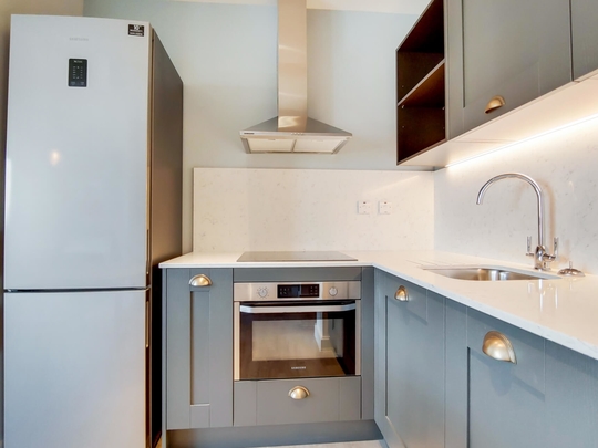 703 Thomson image #0
