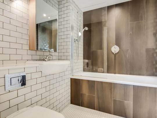 703 Thomson image #6