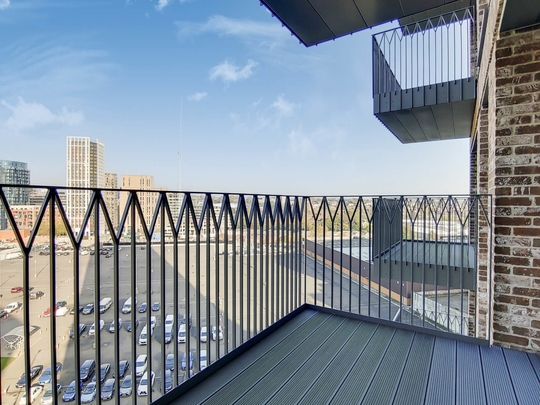 703 Thomson image #7