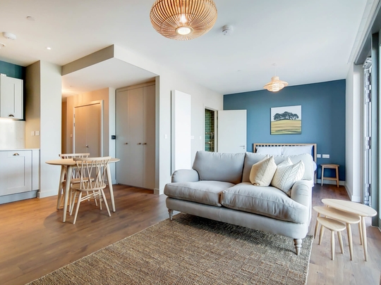 903 Thomson
