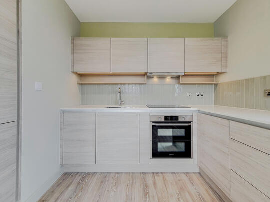 902 Madison West