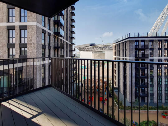 1045 The Robinson East