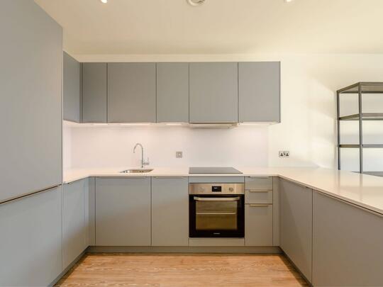 903 Landsby East