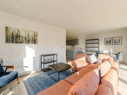 903 Landsby East