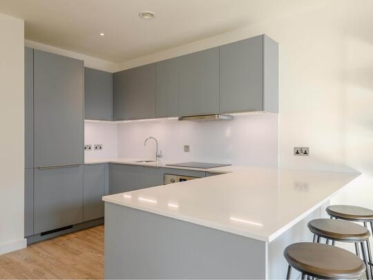 903 Landsby East