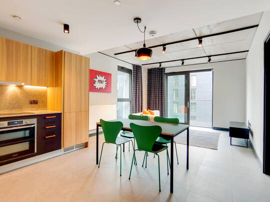 605 Beton image #1