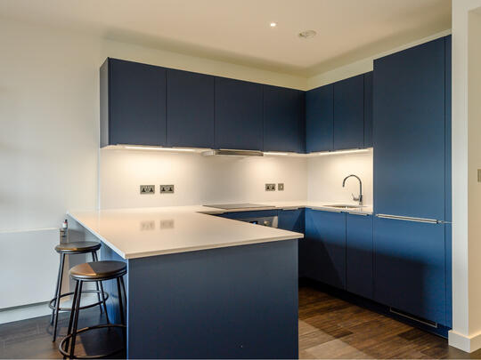 401 Landsby East