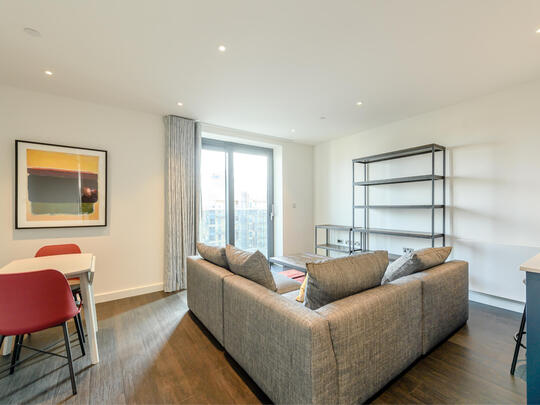 401 Landsby East