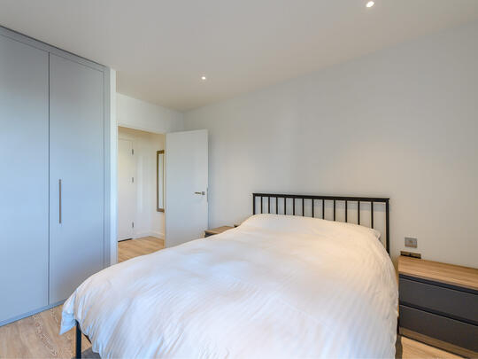 504 Landsby West