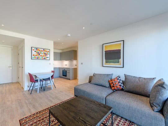 504 Landsby West
