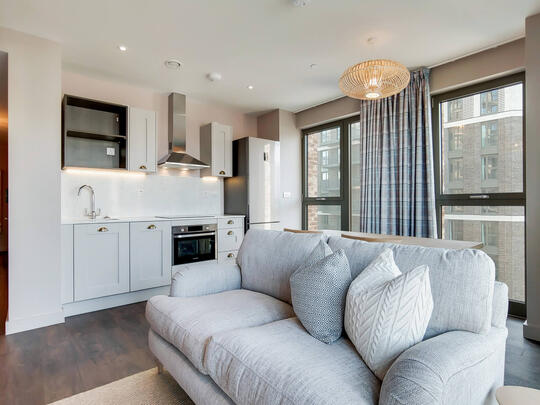 802 Thomson