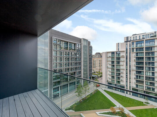 815 Landsby West