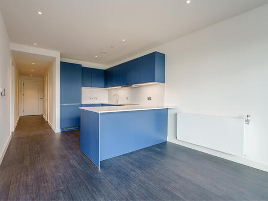 1303 Landsby East