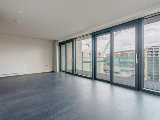1303 Landsby East