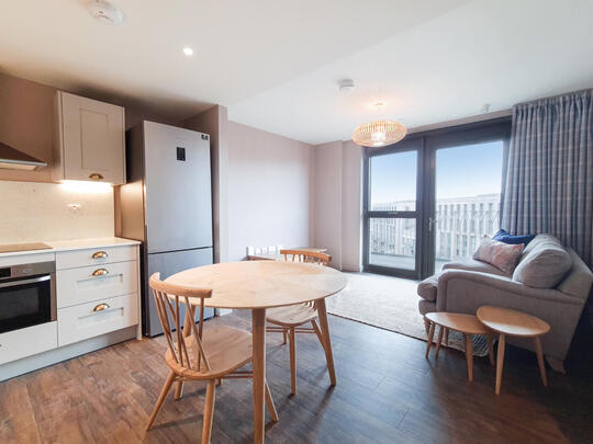 1145 Collyer image #2