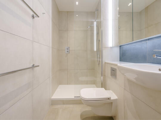 1403 Landsby East