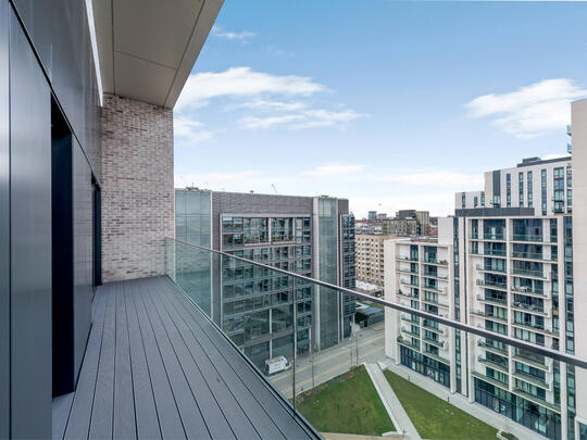 1301 Landsby West