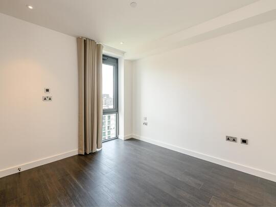 1301 Landsby West
