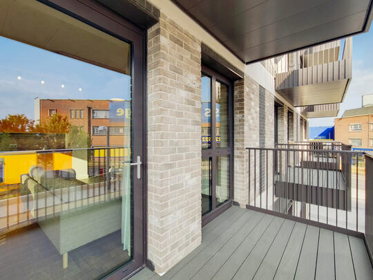 225 The Robinson South