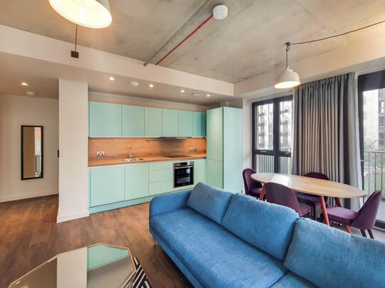 649 The Robinson East