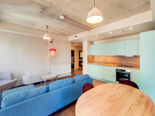 649 The Robinson East