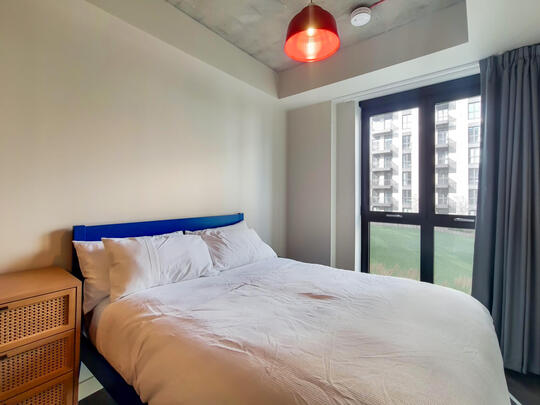 649 The Robinson East