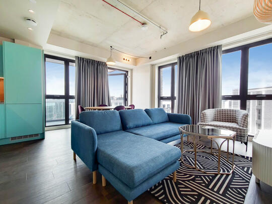 603 The Robinson West