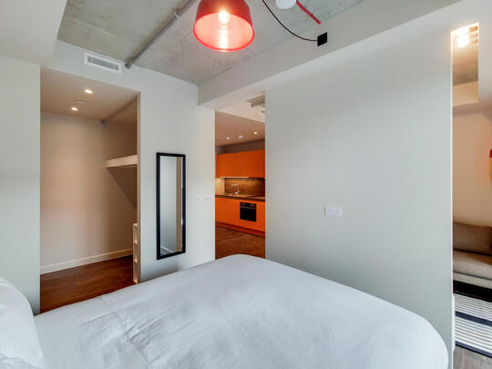 826 The Robinson South image #2