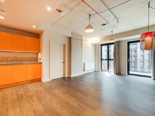 848 The Robinson East