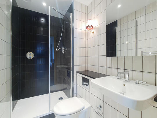 1150 The Robinson East