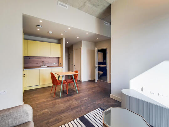 1624 The Robinson South