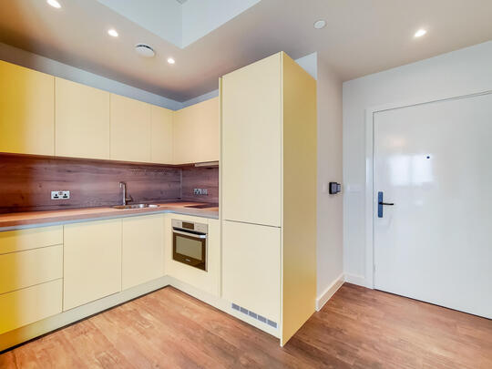 1633 The Robinson South
