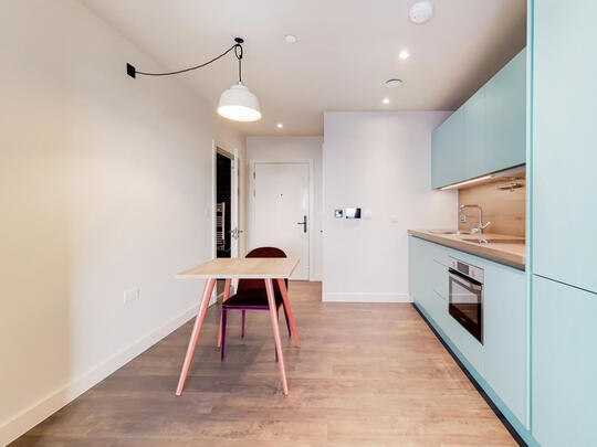 1826 The Robinson South