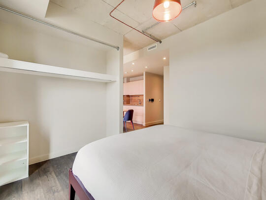 2124 The Robinson South