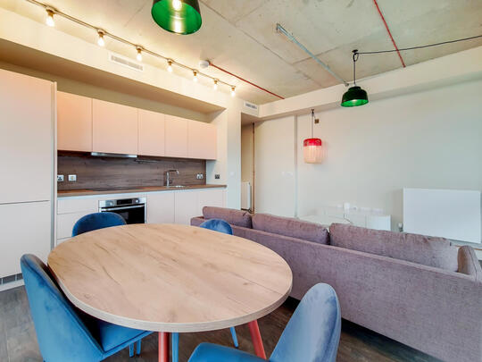 2125 The Robinson South