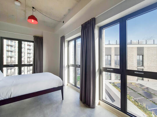 2129 The Robinson South