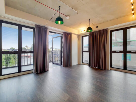 2225 The Robinson South