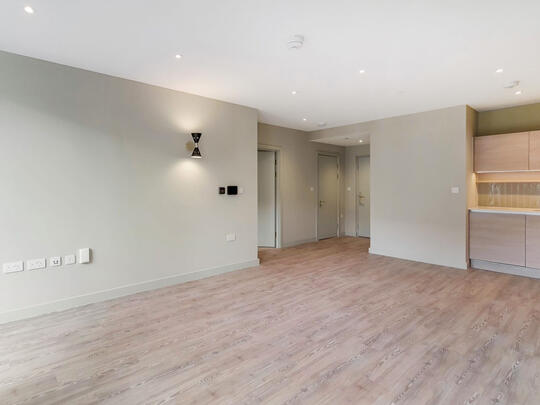 1135 Madison East