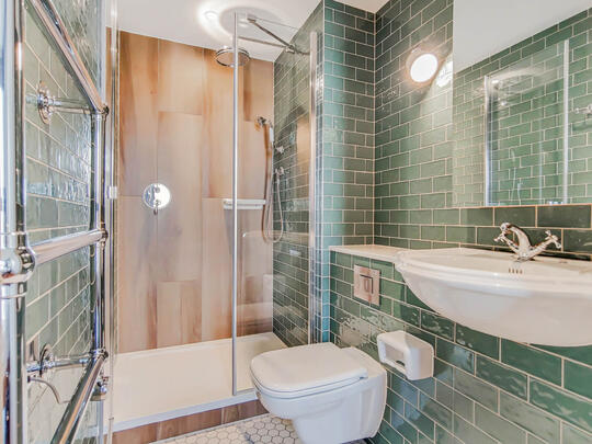 1204 Thomson