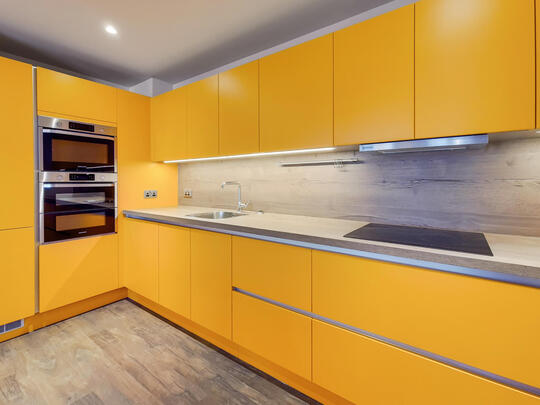 845 The Robinson East