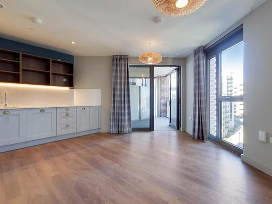 642 Collyer