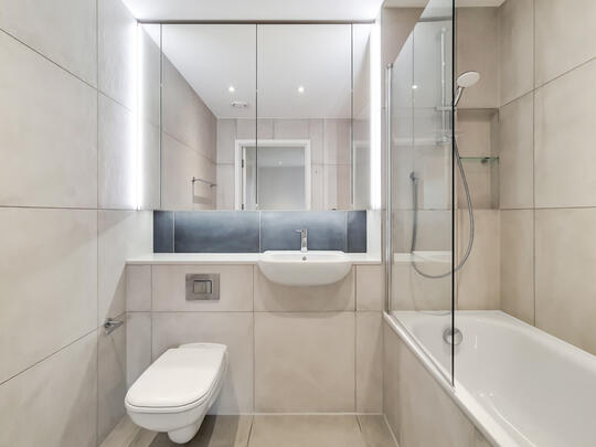 607 Landsby West