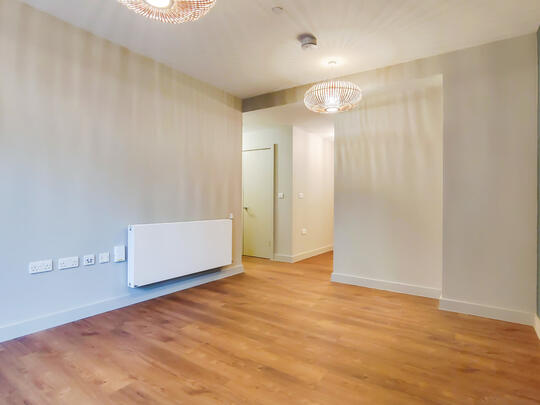 611 Thomson