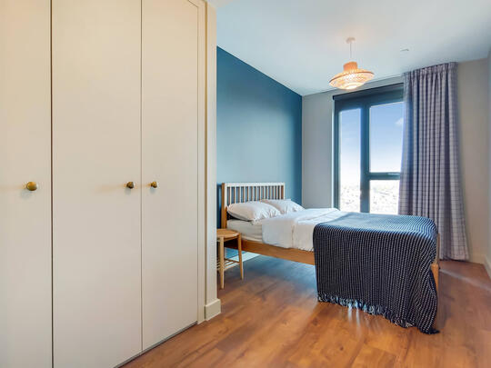 1504 Thomson